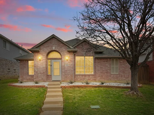1689 Big Bend Dr, Lewisville, TX 75077
