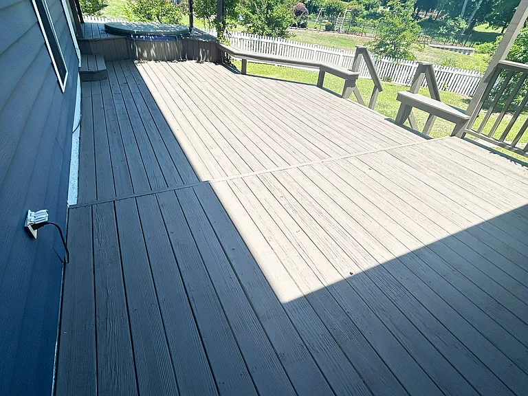 Deck- back