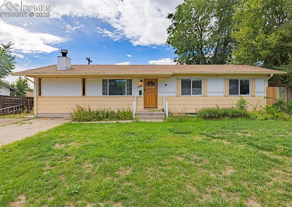 1st image of 3940 Hollybrook Ln