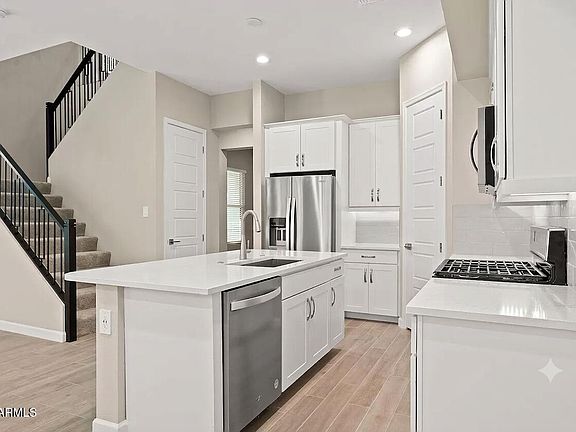 3rd image of 17042 N 50th Way