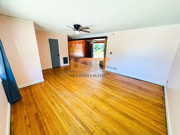 4th image of 214 Hunts Bridge Rd