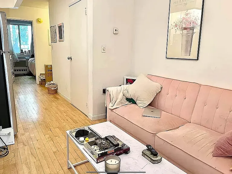 319 E 8th St #4B — Photo 2