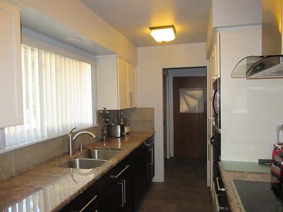 4th image of 1444 Witmire Ave