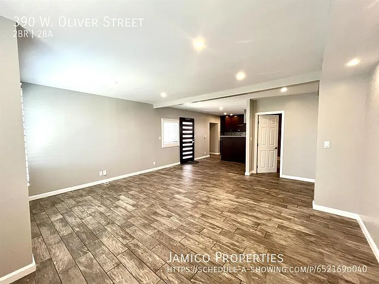390 W Oliver St — Photo 7