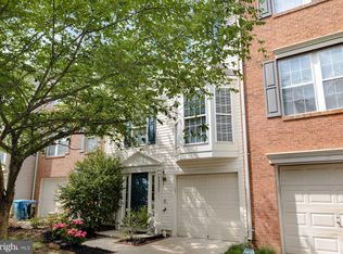 43002 Center St, Chantilly, VA 20152