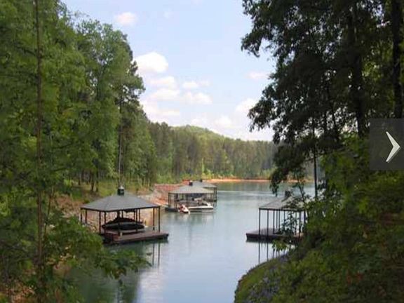 3rd image of 153 Lake Breeze Trl