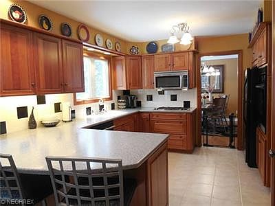 3rd image of 463 S Briarcliff Dr
