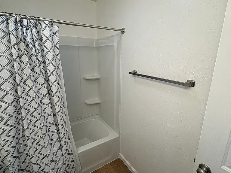 833 S Union Ave — Photo 12