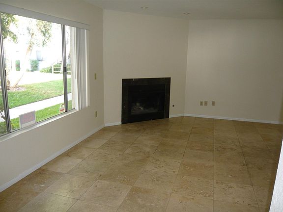 5th image of 10263 Bell Gardens Dr Unit 1