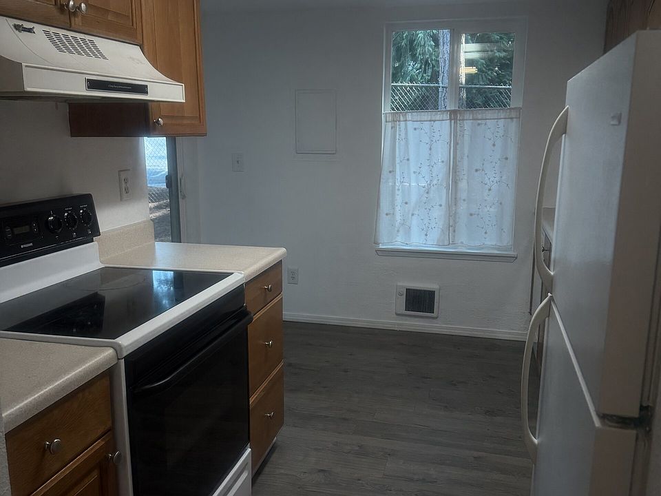 1st image of 17537 151st Ave SE Unit 95