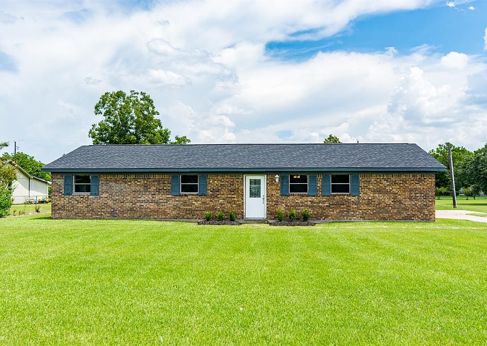 1st image of 10302 Laurie Ln