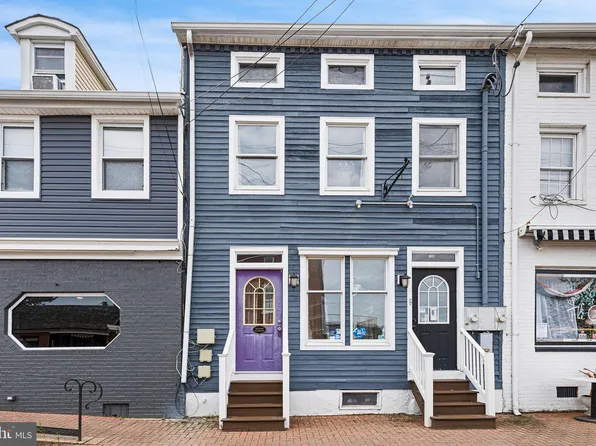 90 Clinton St, Delaware City, DE 19706