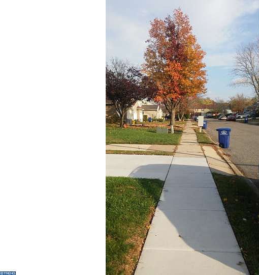 2nd image of 86 Oakcrest Ln