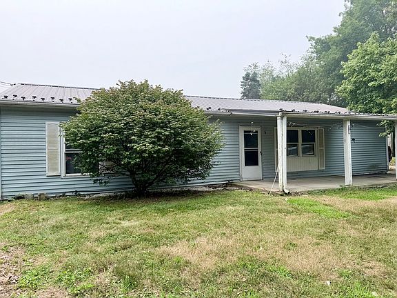 2nd image of 146 Edgewood Cir
