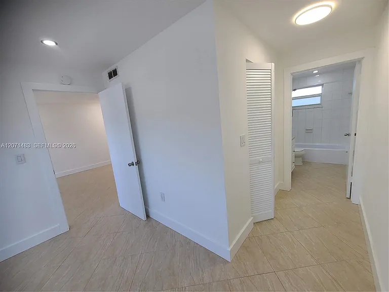 1612 Jefferson Ave #403 — Photo 32