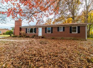 6940 Blenheim Ct, Rural Hall, NC 27045