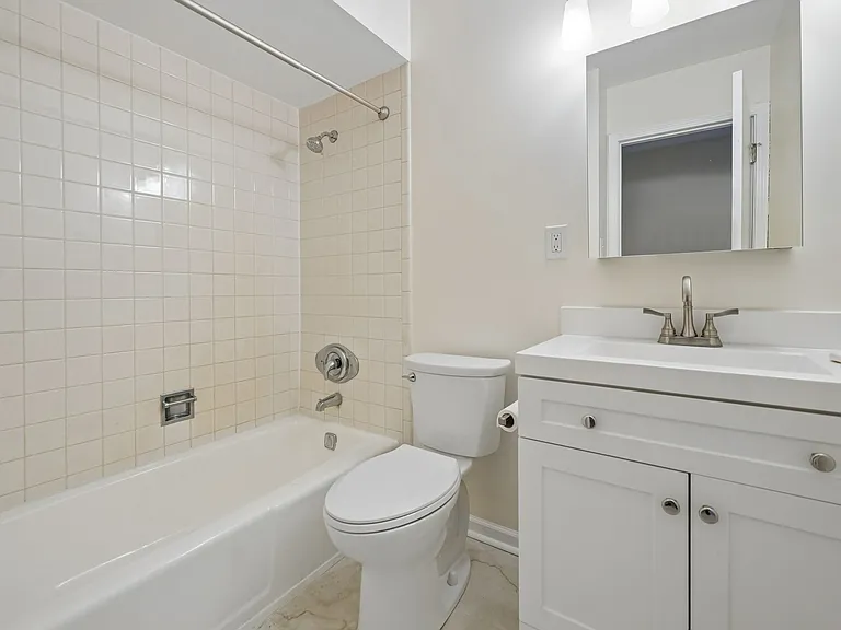 5112 Main St — Photo 16