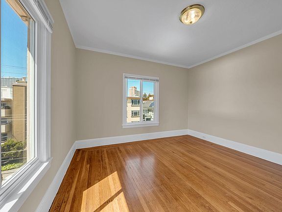 5th image of 456 Lee St #7
