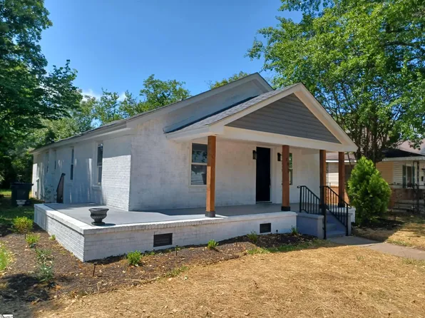 137 Forest St, Greer, SC 29650