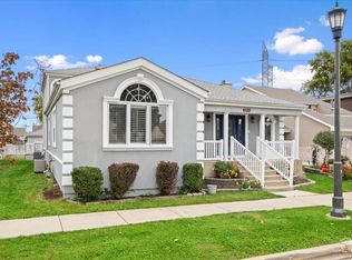 6613 Conrad Ave, Hodgkins, IL 60525