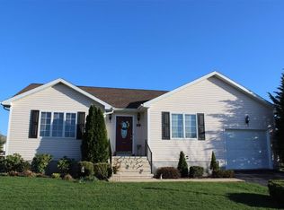 12 Maria Dr, McSherrystown, PA 17344