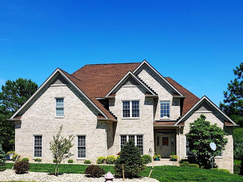 1st image of 1383 Lake Shore Dr