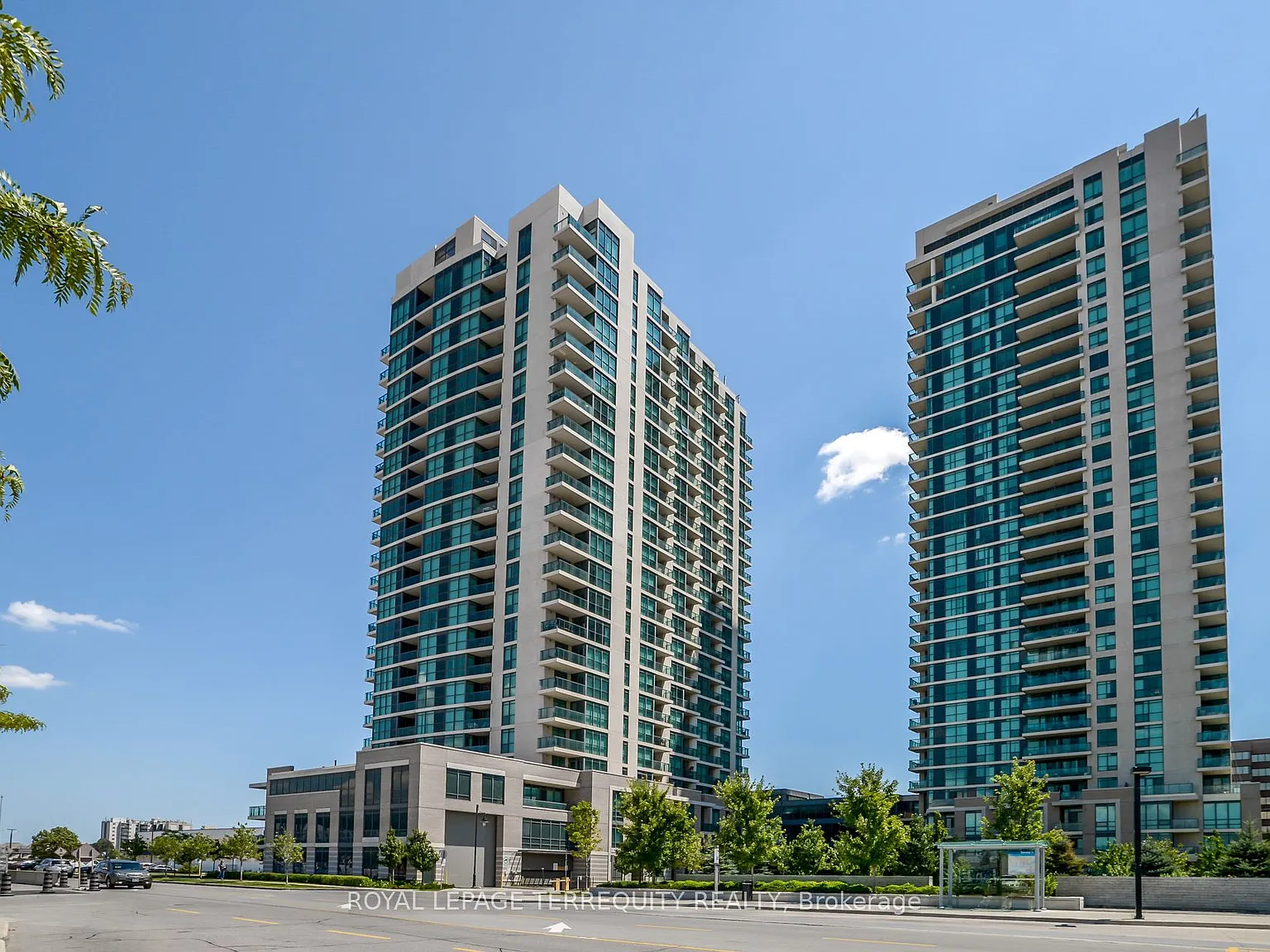 One Sherway Garden Tower Three — Photo 2