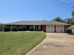 902 N Star Dr, Stillwater, OK 74075