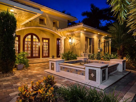 3rd image of 880 Cypress Lake Cir