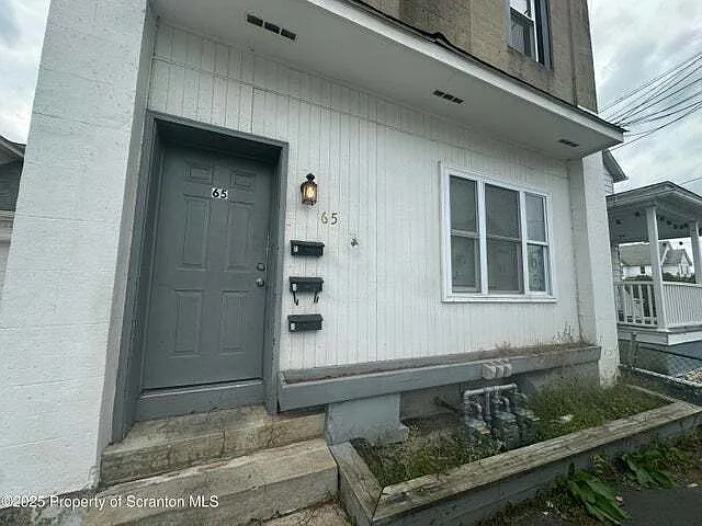 65 Center St — Photo 14