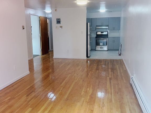 3rd image of 2365 E 19th St APT 3