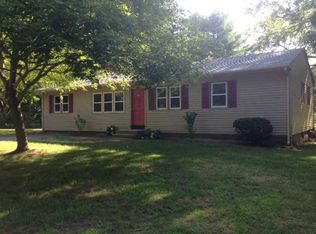 24 Greenwood Rd, North Kingstown, RI 02852