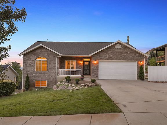 5th image of 1440 Sheridan Dr