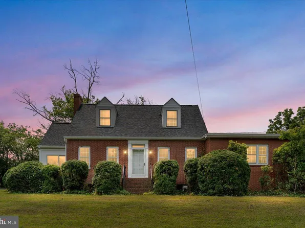 9028 Stonewall Jackson Hwy, Front Royal, VA 22630