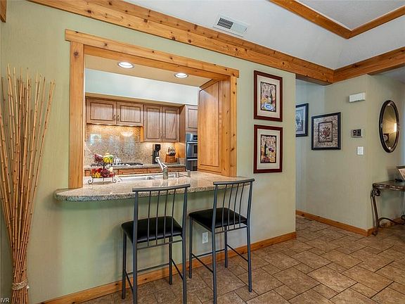 4th image of 929 Northwood Blvd #49