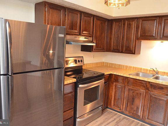 5th image of 5312 Harbor Court Dr