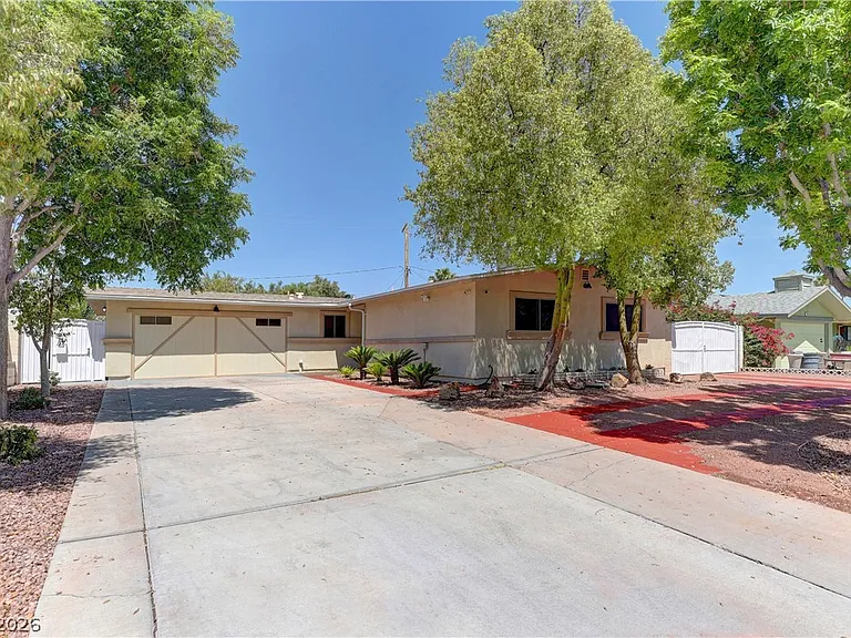 3896 Acapulco Ave — Photo 4