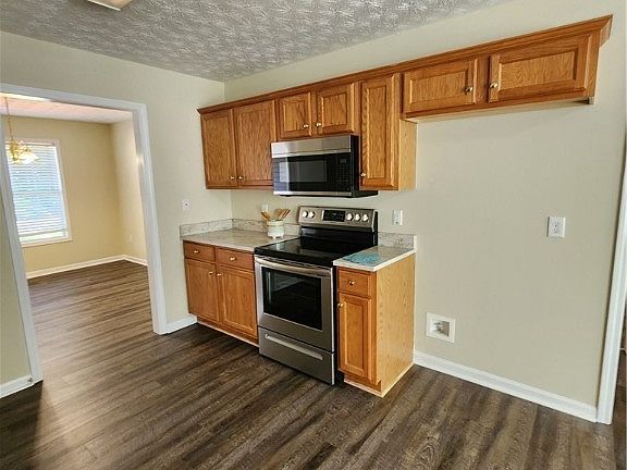 5th image of 227 Creekdale Drive