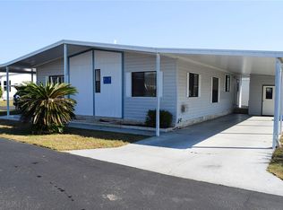 37642 Amigo Dr, Zephyrhills, FL 33541