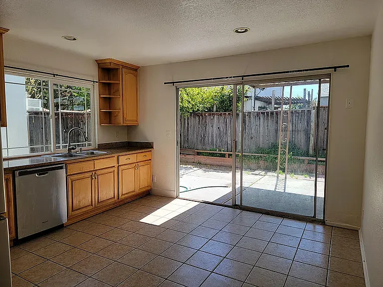 1788 Kyra Cir — Photo 4