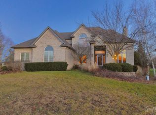 10718 Red Hawk Ln, Spring Grove, IL 60081