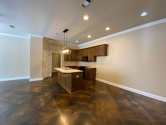 3rd image of 5235 Paducah Ct