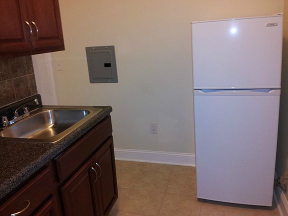 2nd image of 3143 Kennedy Blvd APT 102