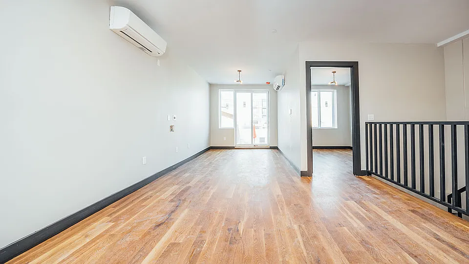 Building Photo - 2825 Snyder Ave #1B