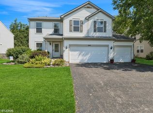 569 Indian Trail Rd, Antioch, IL 60002