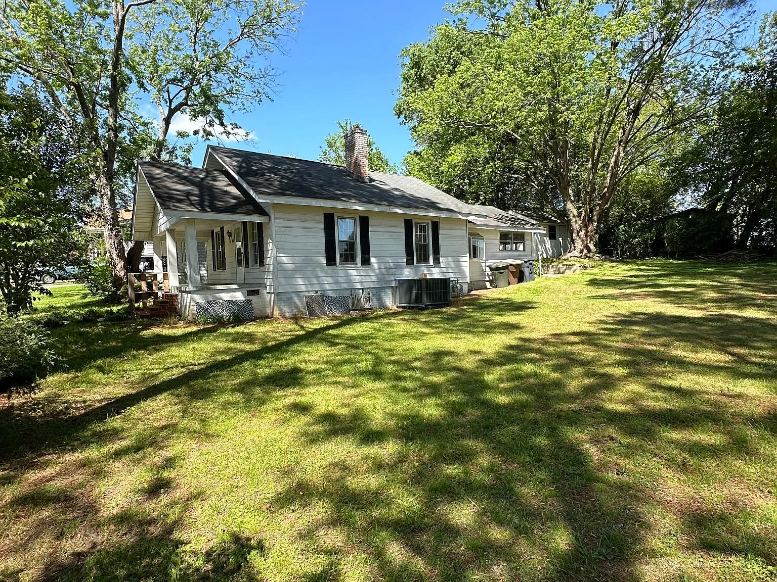 2 bed, 948 sqft, $1,350 — Photo 3