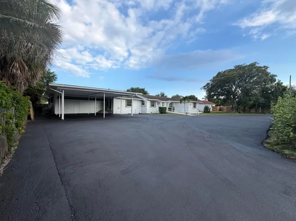 202 Palm Court, Delray Beach, FL 33444