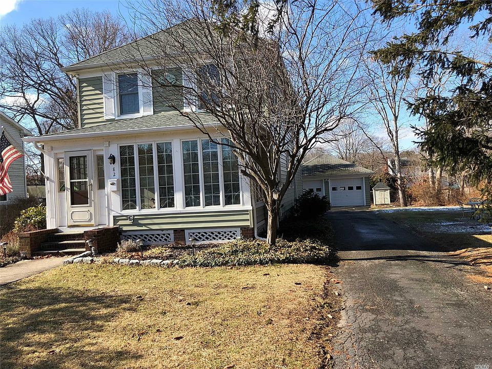 1st image of 82 Roosevelt Ave