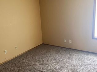 2311 Willow Ln, Manhattan, KS 66502