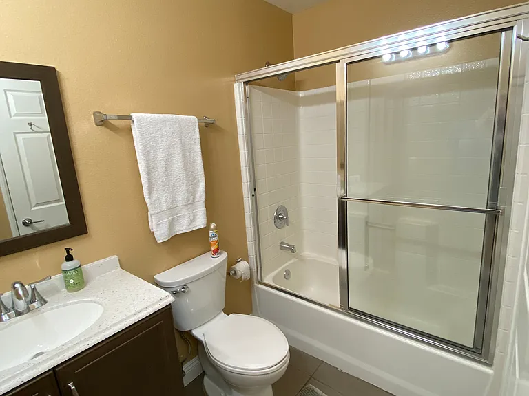 21042 Saticoy St — Photo 7